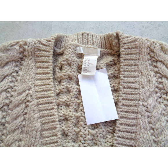 H&M Oversized Cable Knit Zip Closure Wool Blend Cardigan Sweater. M NWT - Picture 4 of 6